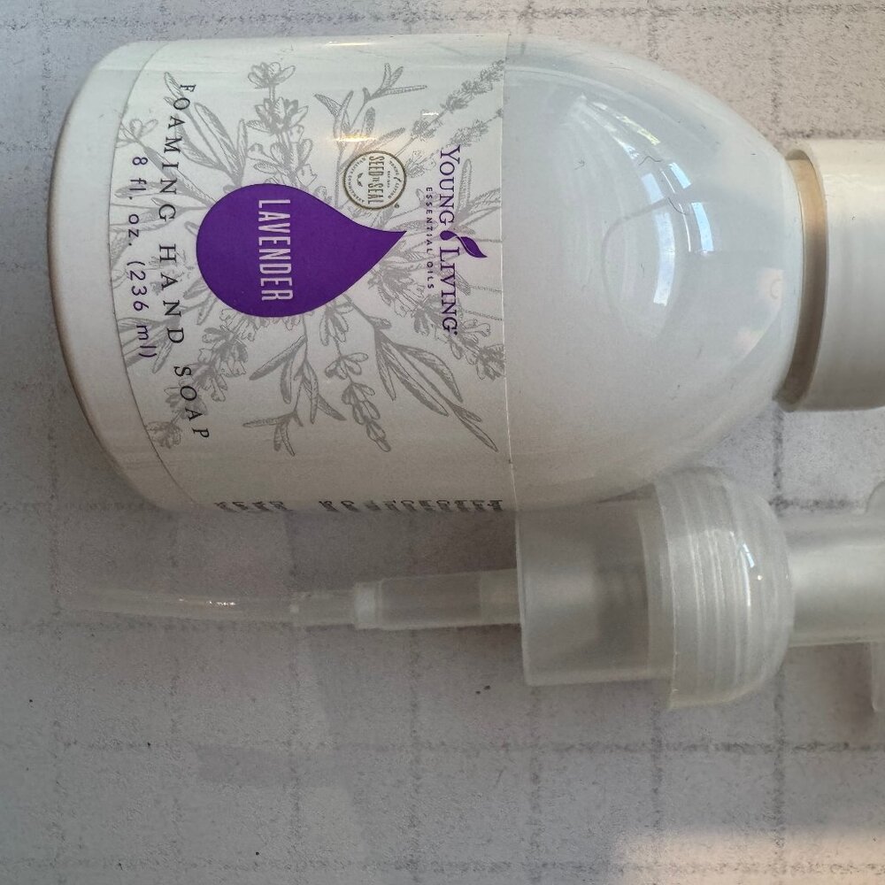 YOUNG LIVING Lavender Foaming Hand Soap 8 FL OZ